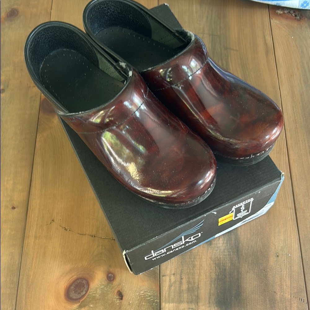 Dansko Brown Marbled Patent Clogs